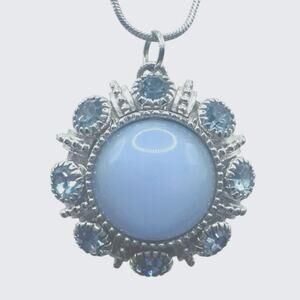 Vintage 1974 Avon Blue Cabochon & Rhinestone Pendant Necklace 18”